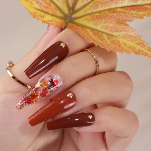 Maple-leaf-brown-nail-design