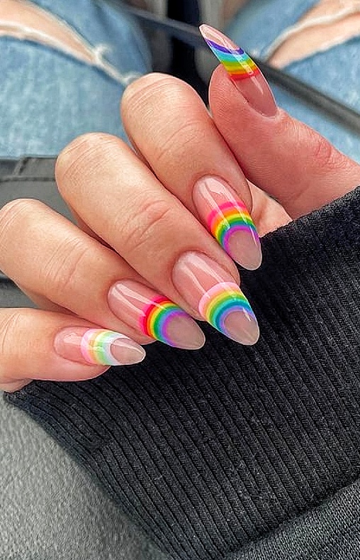 Trendy Summer Nails Ideas (7)