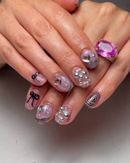 bow nail art trend 