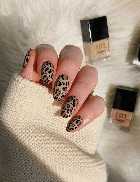 leopard nails, nail designs, nail art, animal print nails , nail designs 2020, leopard print nails, leopard print nails 2020, leopard nails design, cheetah nails, animal print nails 2020