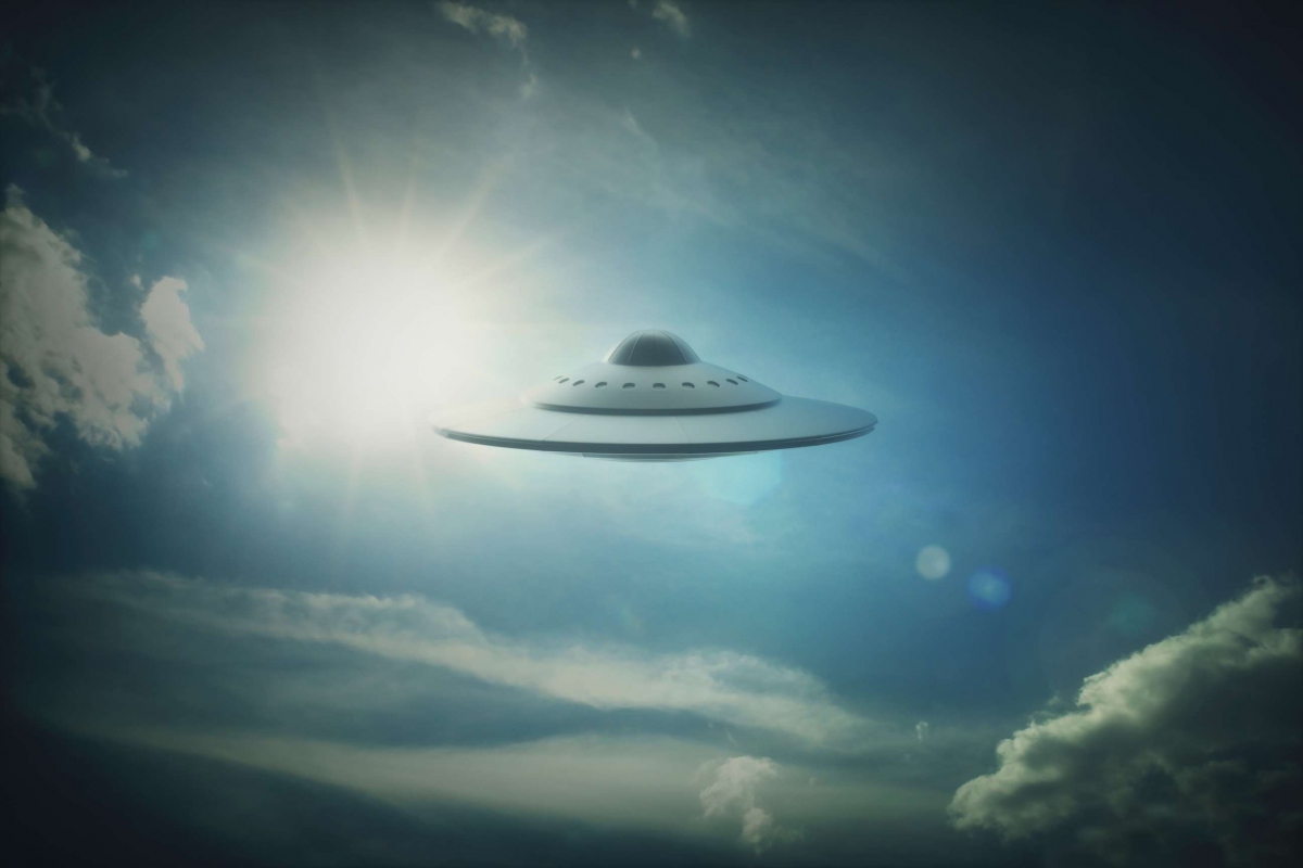 cia da thu hoi duoc 2 ufo con nguyen ven hinh anh 1