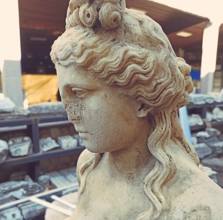 1,800-year-old water nymph statue found in Türkiye's Amasra | Daily Sabah