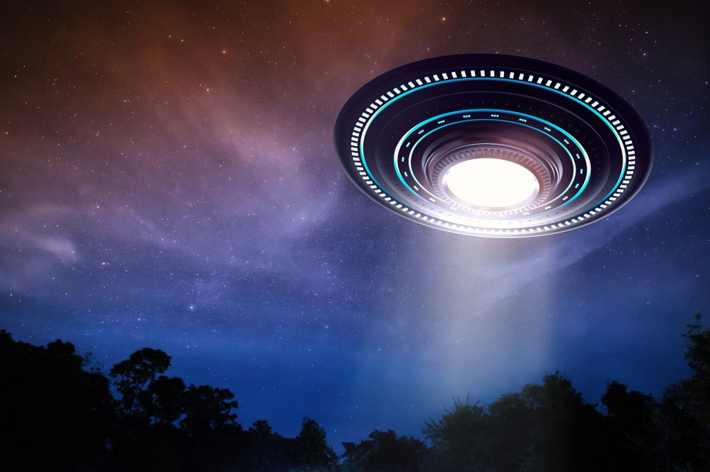 Damning texts reveal that a top US official had knowledge of the nation's UFO protocol -- and the Arizona occurrence. 