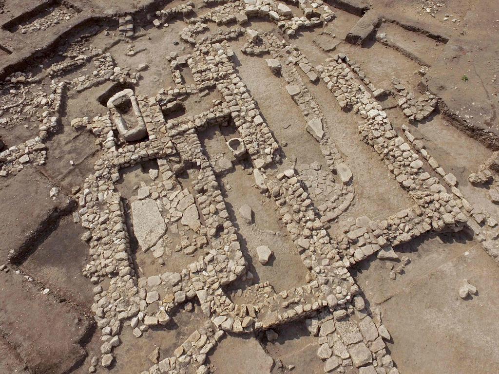 Archaeologists discover a Bronze Age in northern Israel | news.com.au —  Australia's leading news site