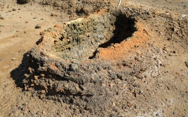 Archaeologists dig up 5,000-year-old pub in Iraq frequented by 'regular  people' | The Times of Israel