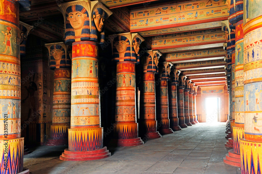 Ancient egypt scene. Hieroglyphic carvings on the pillars in an ancient  egyptian temple. Stock PH๏τo | Adobe Stock