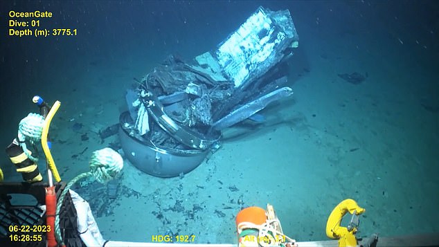 An astrophysicist analyzed the newly released footage of OceanGate's тιтan wreck on the seafloor, speculating that the submersible did not implode from the center as many have suggested