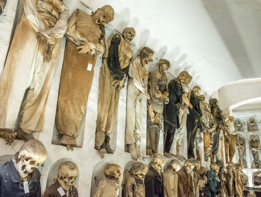 Capuchin catacombs of Palermo | Mummies and monks in Sicily (pH๏τos!)