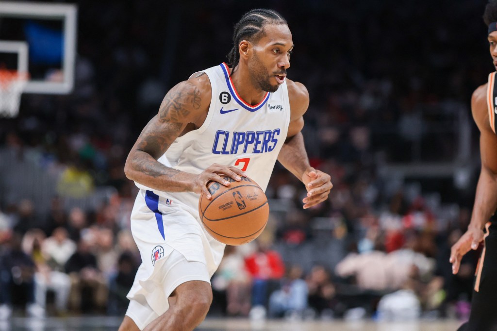 Kawhi Leonard out 'indefinitely' in latest Clippers injury crisis