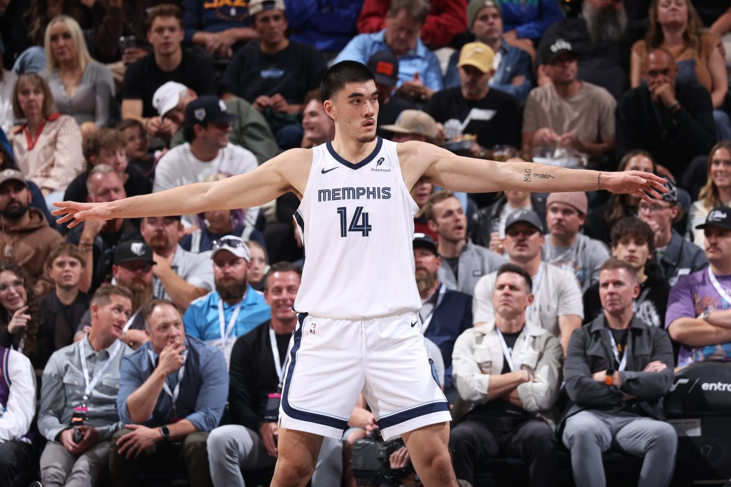 Zach Edey of the Memphis Grizzlies in his NBA debut game against the Utah Jazz at vivint.SmartHome Arena, Salt Lake City, 2024