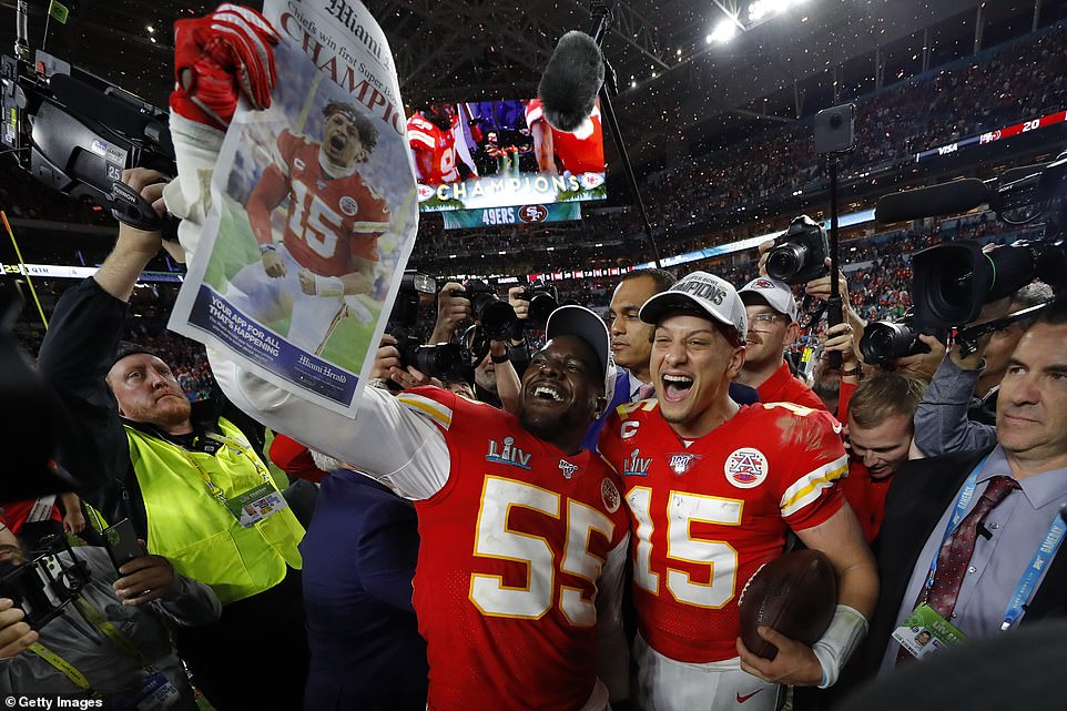 Kansas City Chiefs and Patrick Mahomes celebrate after defeating San Francisco 49ers by 31 - 20 in Super Bowl LIV