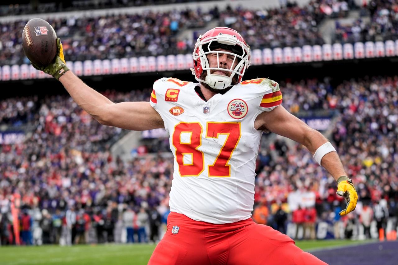 Another big game by Travis Kelce gets the Chiefs back to the Super Bowl