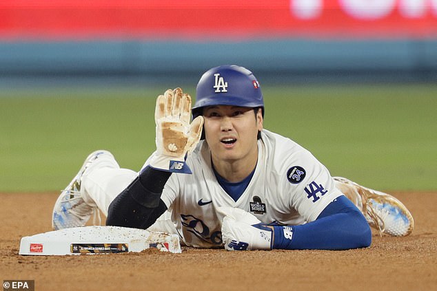 The two-way star was slow to get up before he signaled for ᴀssistance from Dodgers dugout