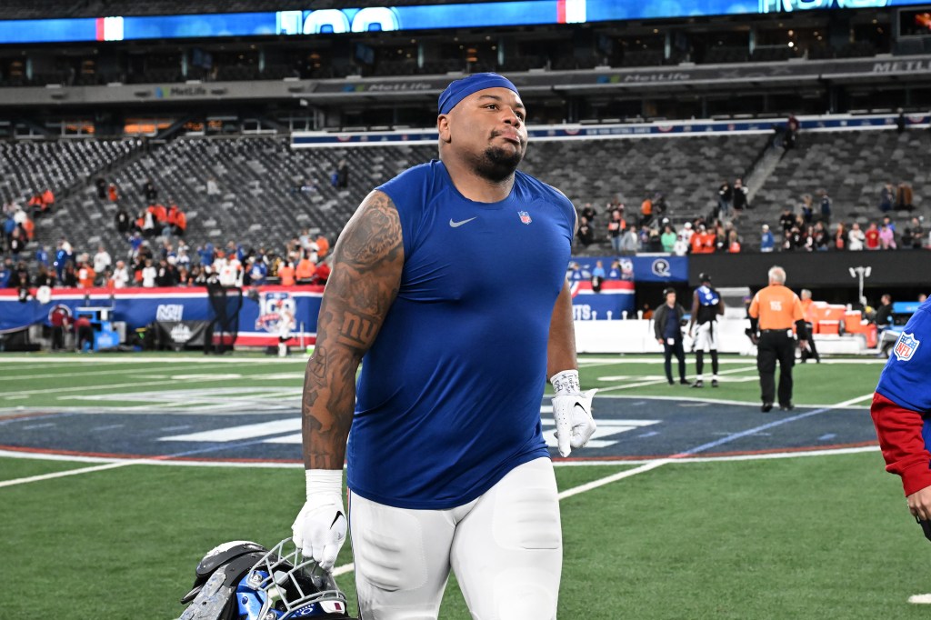 Dexter Lawrence walks off the field after the Giants' loss to the Bengals on Oct. 13, 2024. 