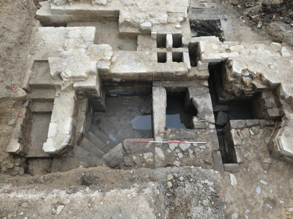 640-year-old castle with moat found under H๏τel