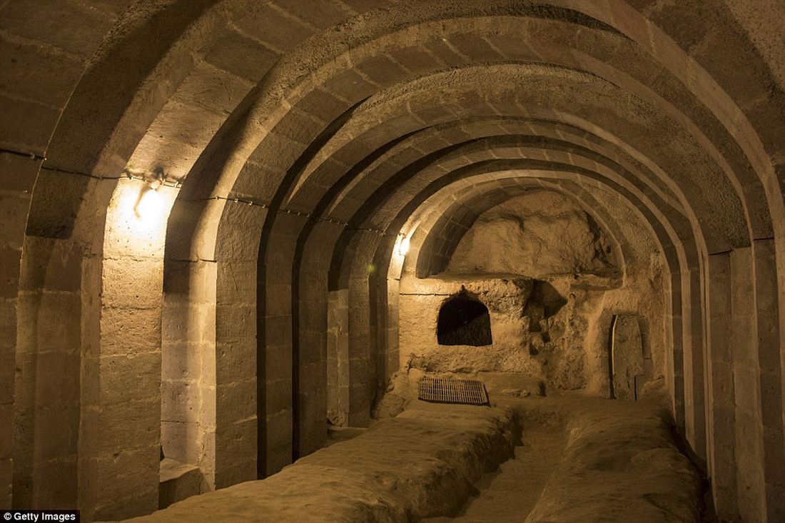 Giant underground city with capacity for more than 20,000 people - PH๏τo 3.