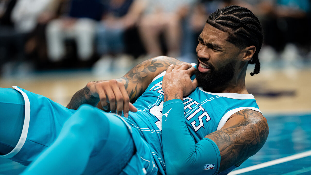 Hornets' Richards out indefinitely with rib cartilage fracture |  theScore.com