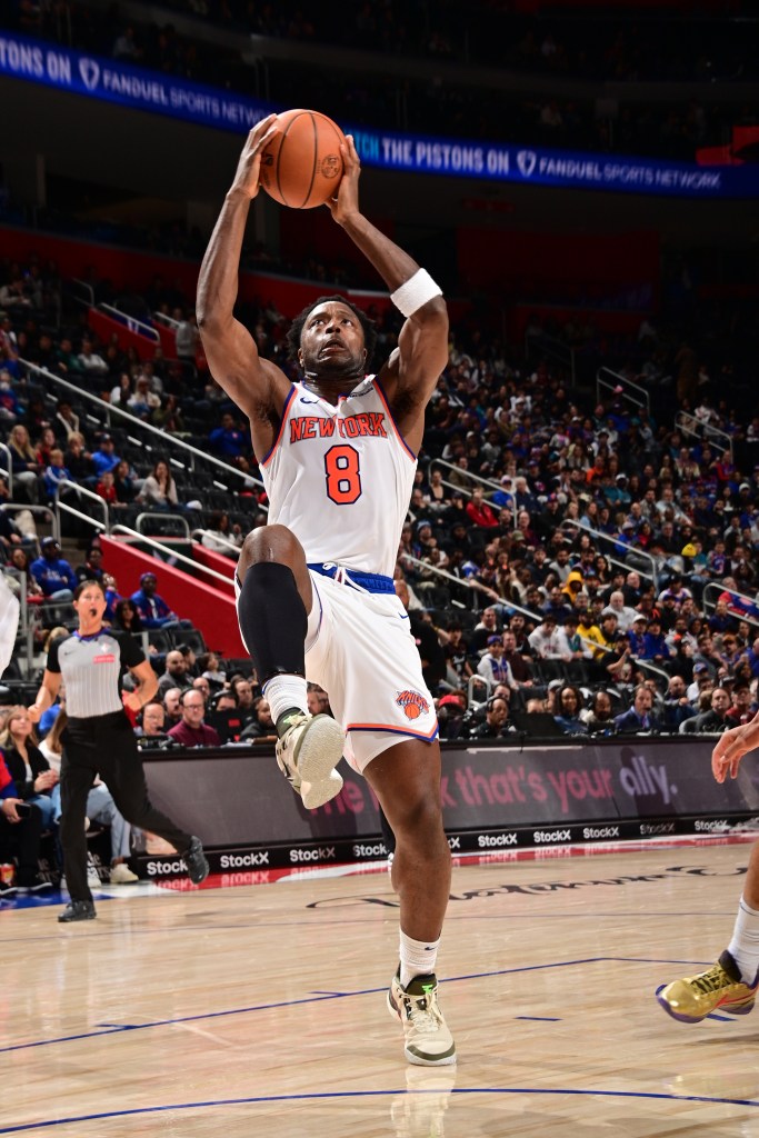 OG Anunoby shoots during the Knicks' win over the Pistons on Nov. 1, 2024. 