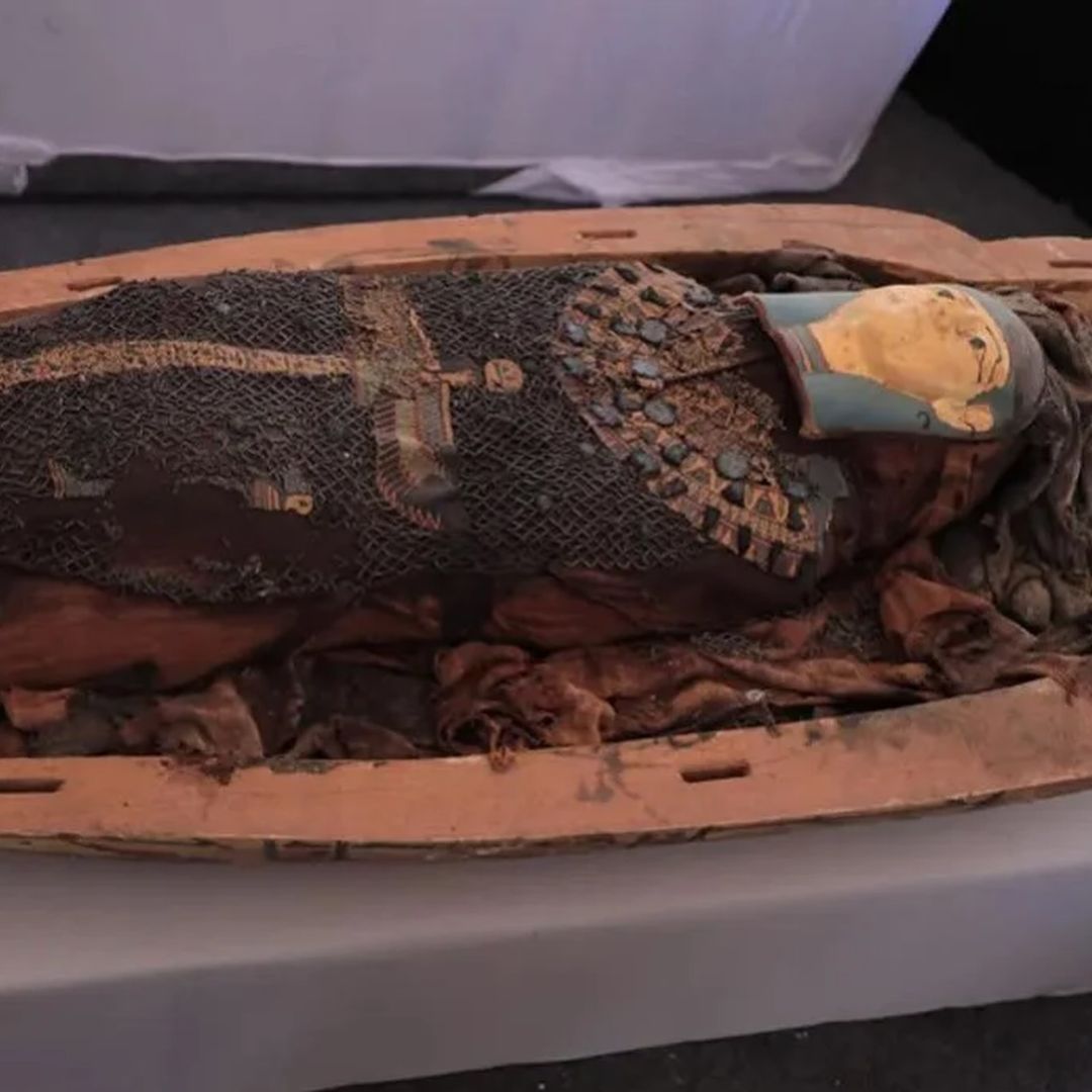 Archaeologists Unearth 3,500-Year-Old Egyptian Cemetery and Mummy