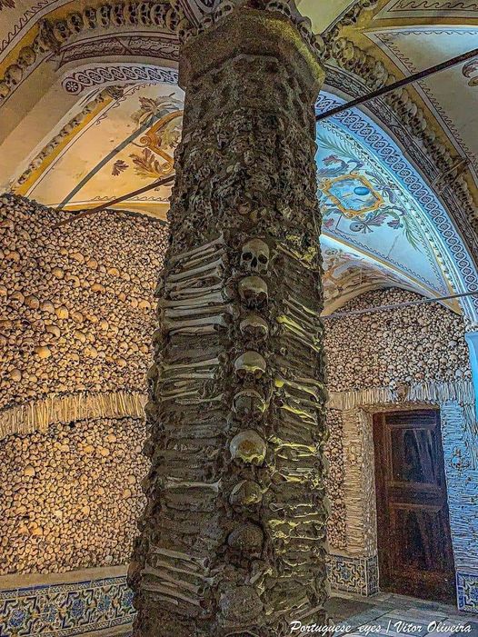 Capela Dos Ossos (Bone Chapel) Evora, Portugal.