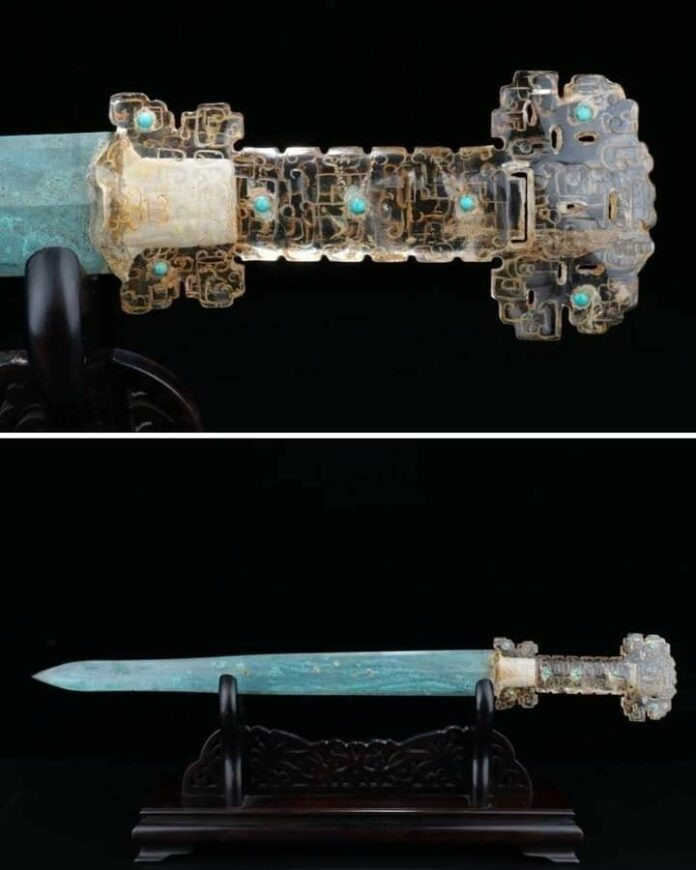 The Jeweled Sword of Anсient Chіna: A Tаle of Artіstry аnd Power