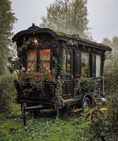 19th-century Fairytale Caravan