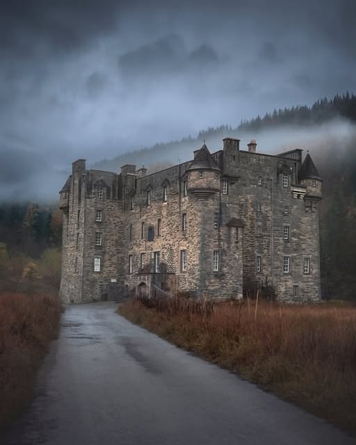 Castle Menzies