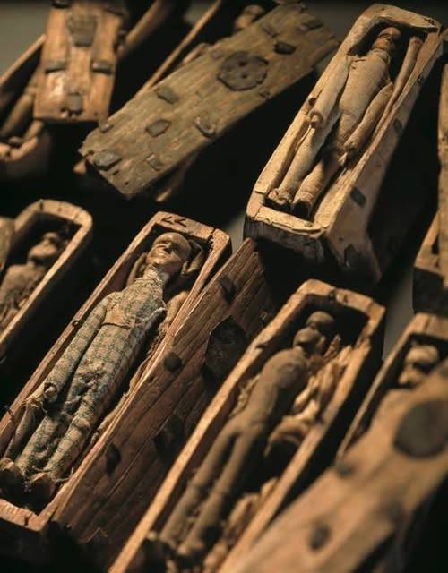 The Enigma of Edinburgh’s Miniature Coffins