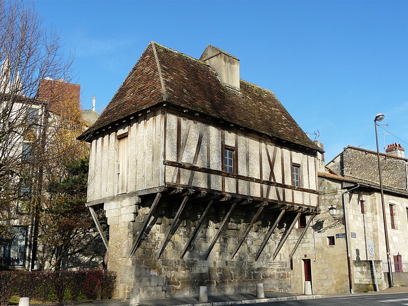 Un Glimpse into History: L’eschif de Creyssac in Périgueux