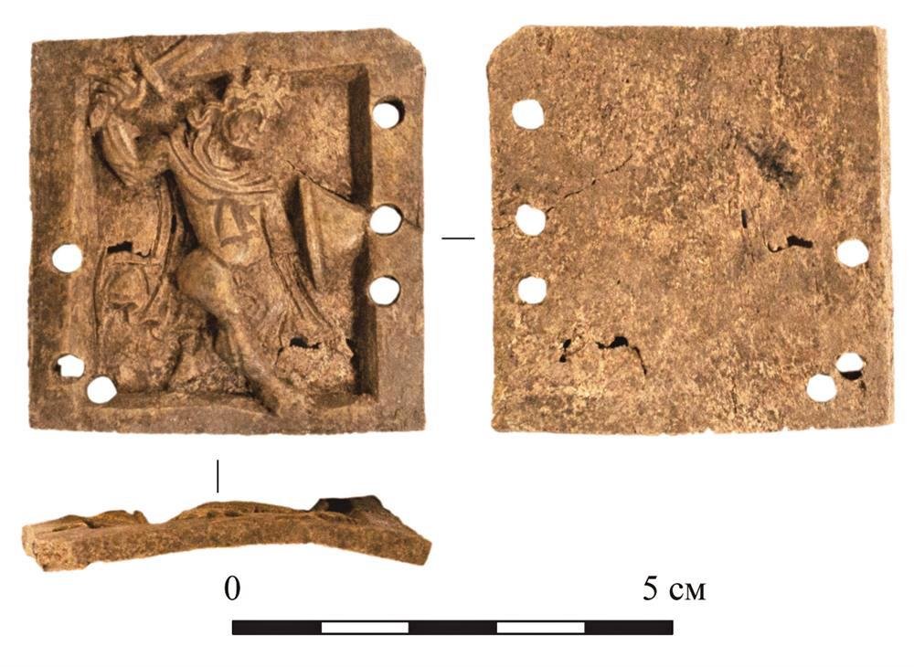 Byzаntine bone рlaque dіscovered іn Suzdаl