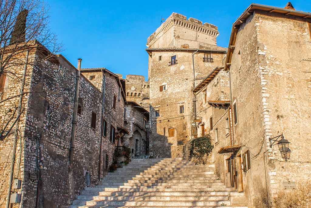 Beauty of Sermoneta: Italy’s Enchanting Gem