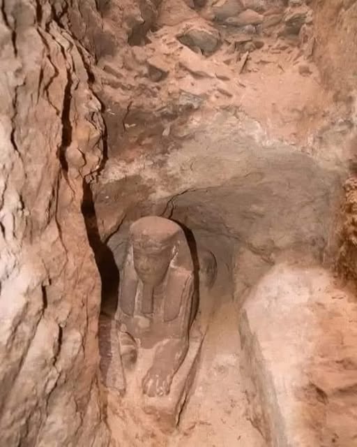 Archaeologists discover ancient sphinx in Egyptian temple