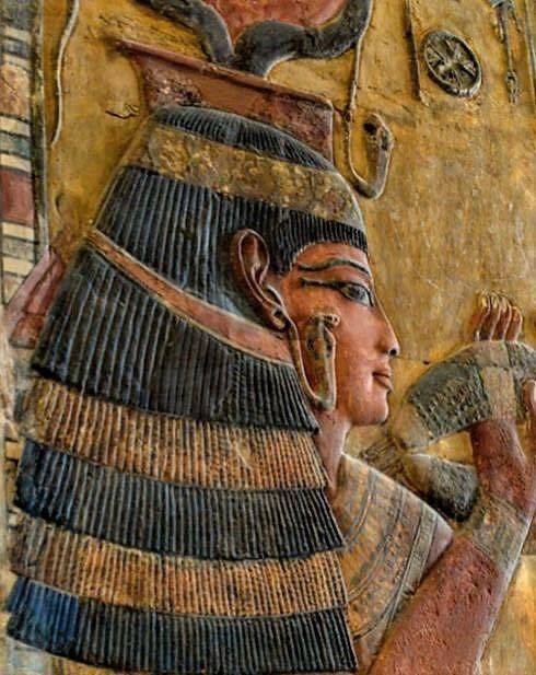 Queen Neferтιтi: The Enigmatic Beauty and Power Behind Egypt’s Throne